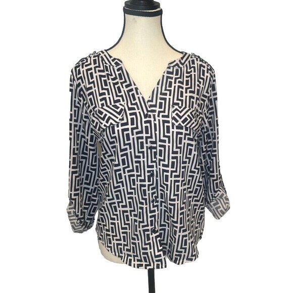 Adrienne Vittadini BLACK WHITE Geometric Blouse Roll Tab Sleeve Buttons Sz S NWT - Picture 1 of 9